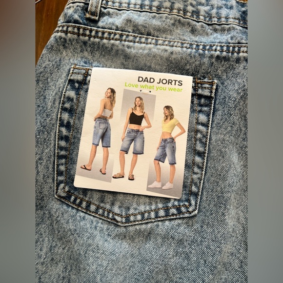 Witty Fox Women’s High Rise Light Wash Denim Jorts Shorts Size 11/30 NWT Raw Hem - Picture 10 of 10